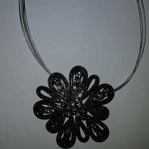 Black flower necklace